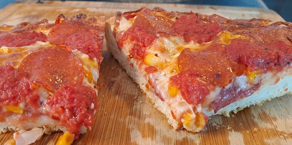 pepperoni pan pizza