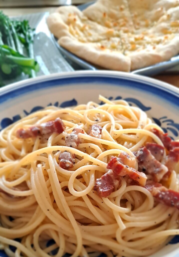 Pasta all Tricia, garlic bread and broccolini