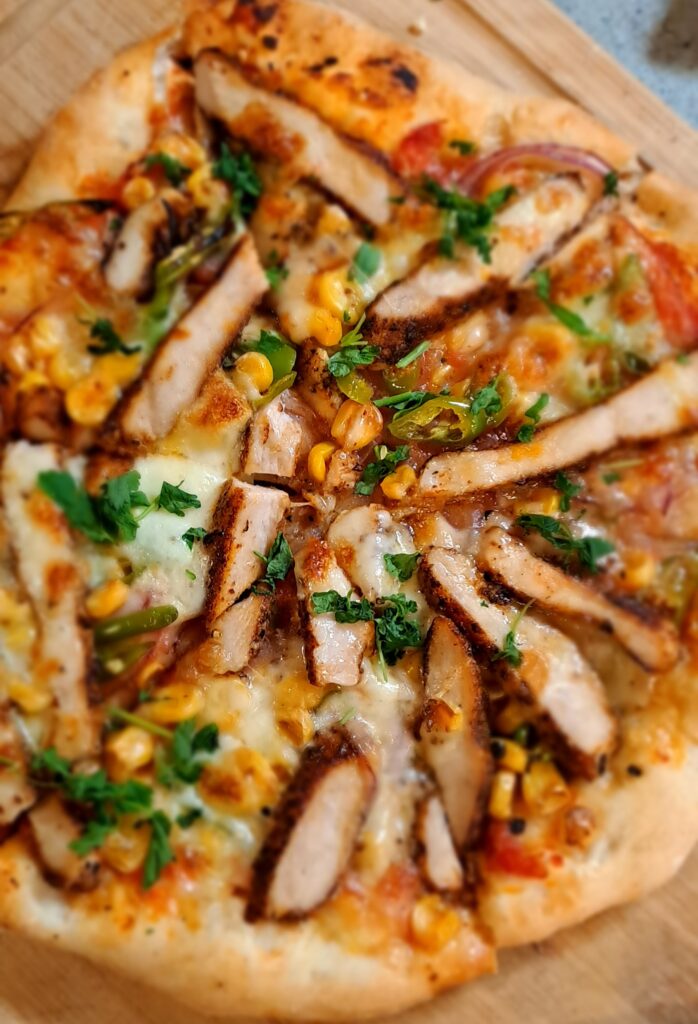 Spicy chicken pizza